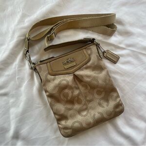 Coach 2010 Madison Optical Art Swingpack Crossbody Bag Tan Beige 44394